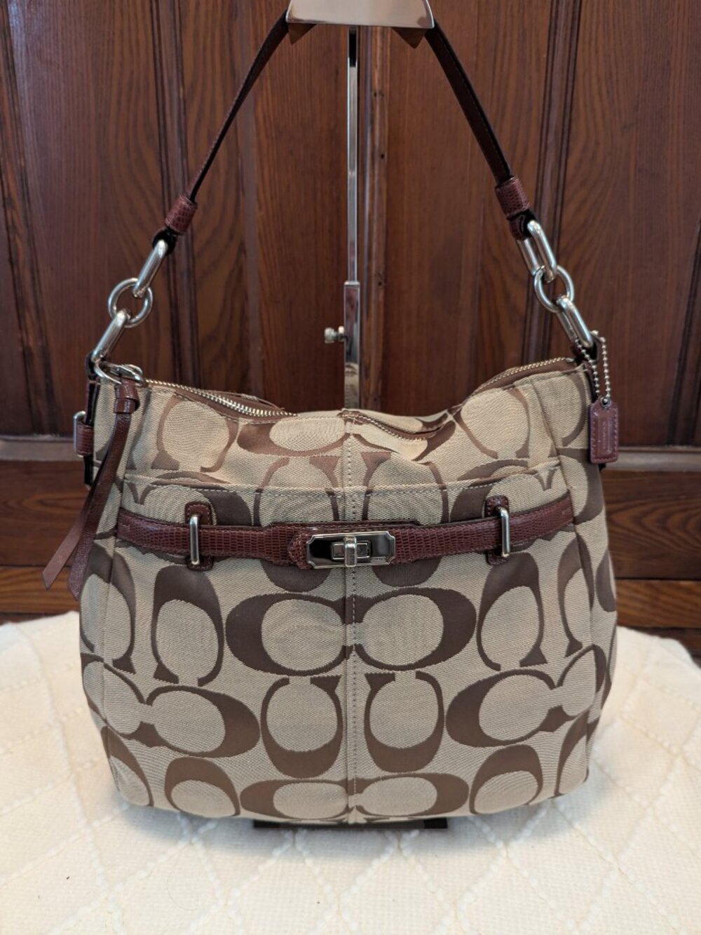 Coach Chelsea Ashlyn Signature Canvas Shoulder Bag Color Khaki/Brown Lrg 17834 - Picture 2 of 12